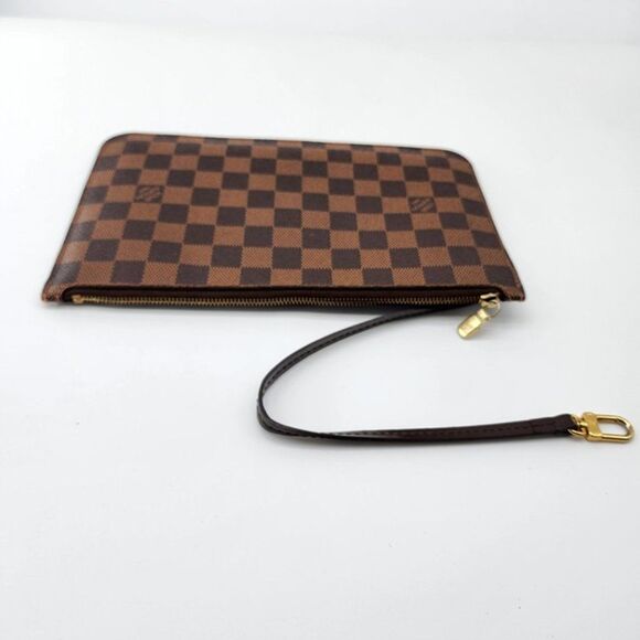 Louis Vuitton Neverfull GM Pochette in Damier Ebene | Like New Condition - Picture 3 of 5